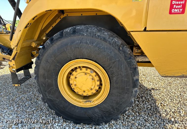 image for item DS4176 2016 Caterpillar 730C2 haul truck