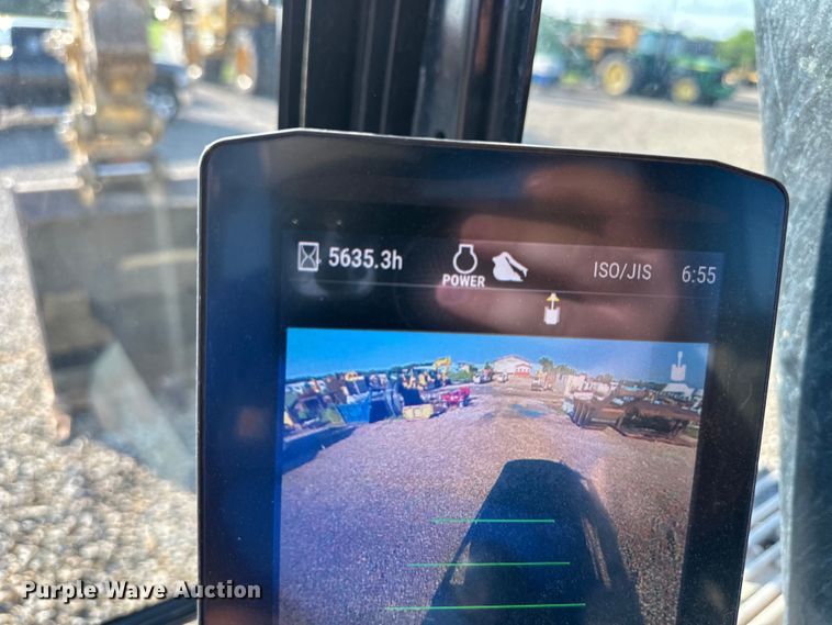 image for item DS4179 2018 Caterpillar  323 excavator