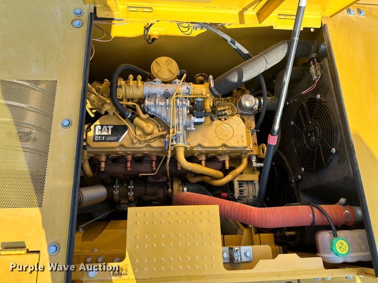 image for item DS4179 2018 Caterpillar  323 excavator