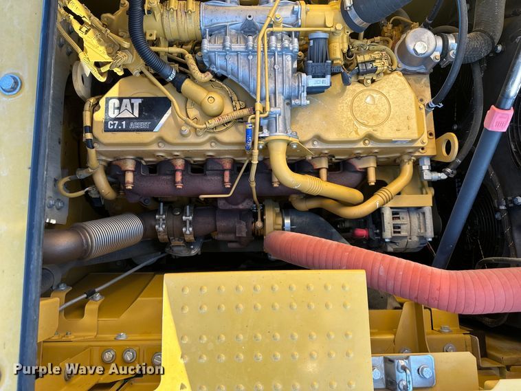 image for item DS4179 2018 Caterpillar  323 excavator