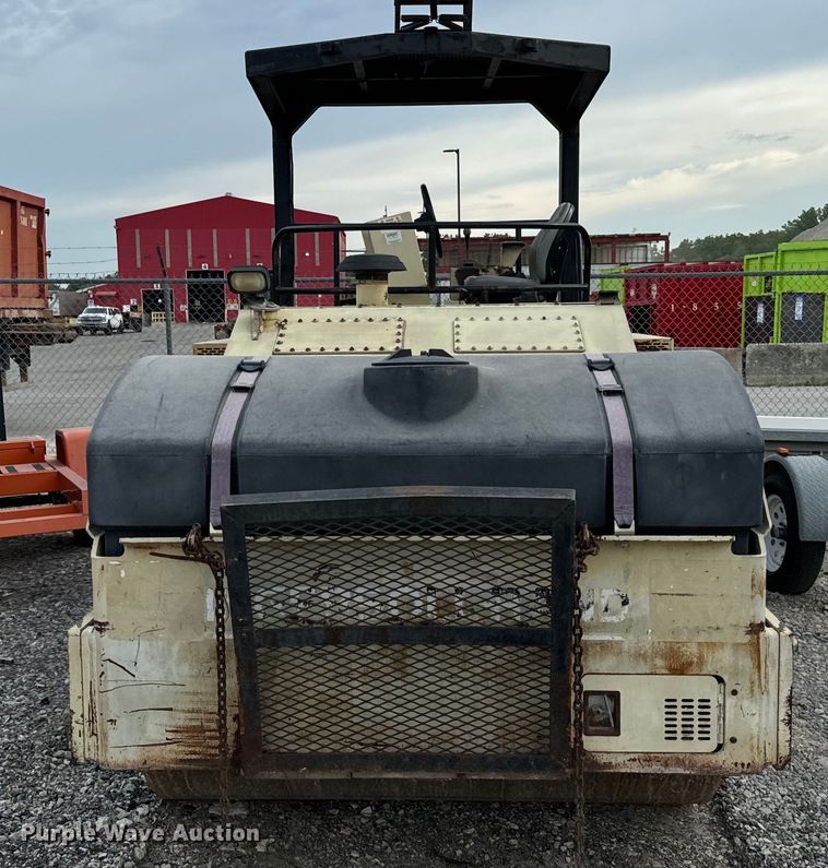 image for item DS5566 2000 Ingersoll Rand  DD 90HF  double drum vibratory roller