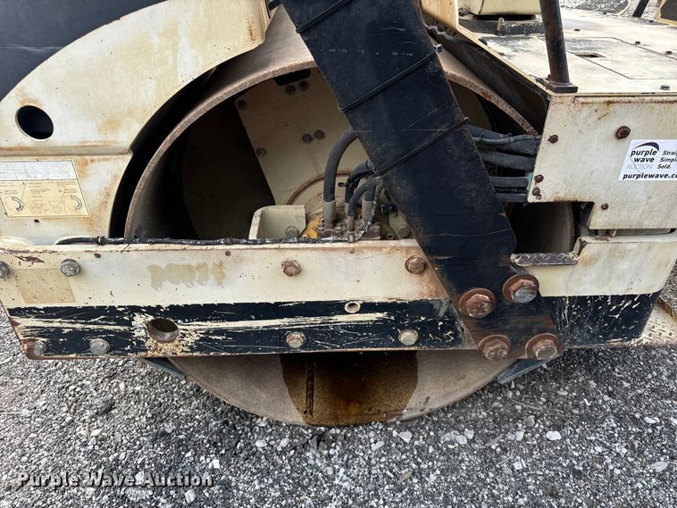 image for item DS5566 2000 Ingersoll Rand  DD 90HF  double drum vibratory roller