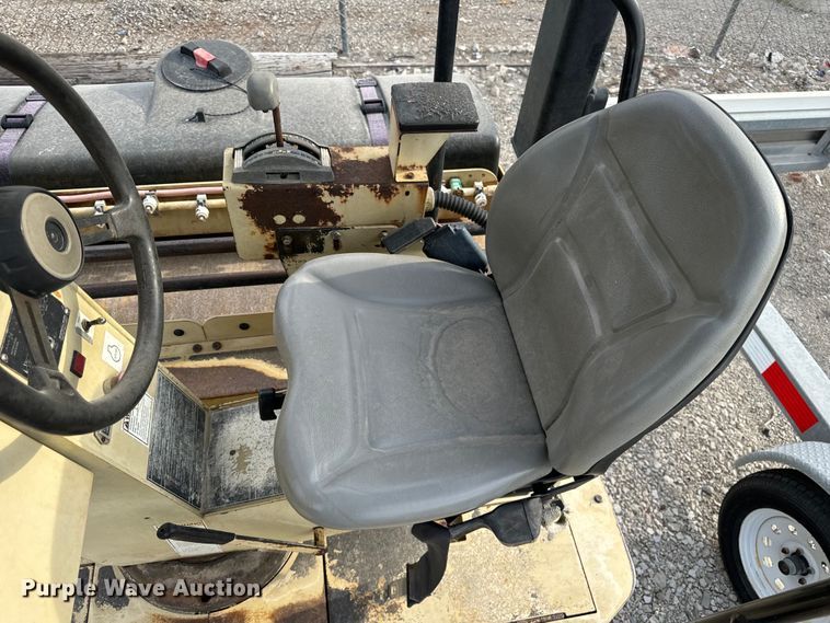 image for item DS5566 2000 Ingersoll Rand  DD 90HF  double drum vibratory roller