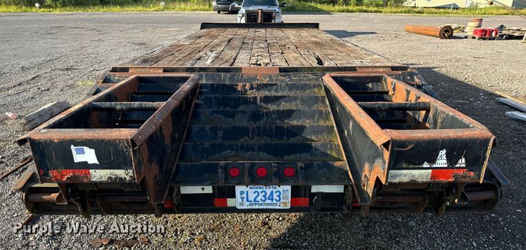 image for item DS5568 2007 Felling  DA242 equipment trailer