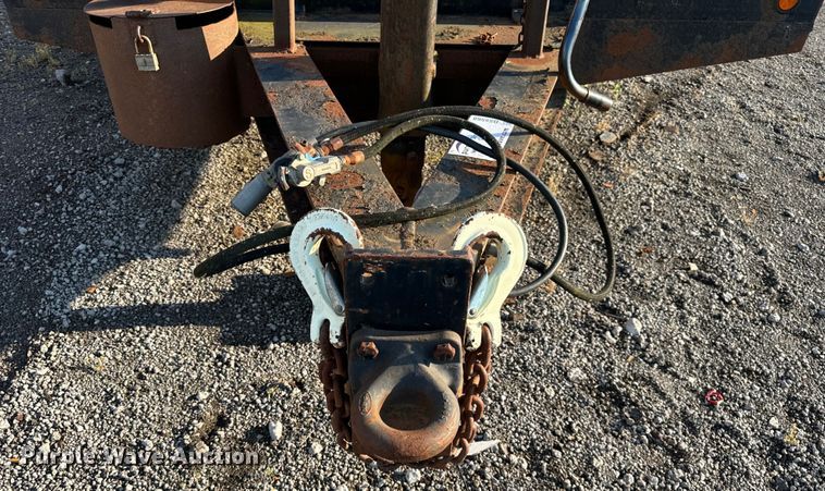 image for item DS5568 2007 Felling  DA242 equipment trailer