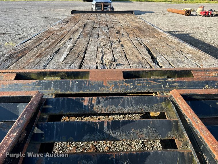 image for item DS5568 2007 Felling  DA242 equipment trailer