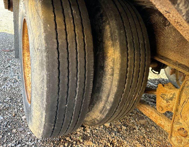 image for item DS5568 2007 Felling  DA242 equipment trailer