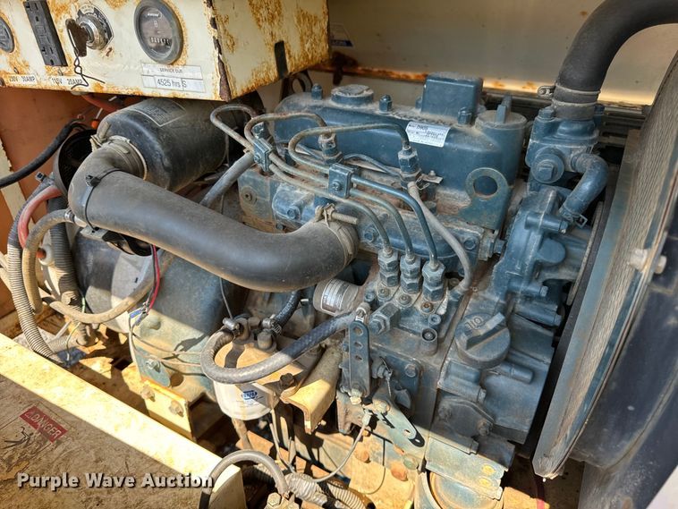 image for item DS5572 Coleman  MH4000RL light plant