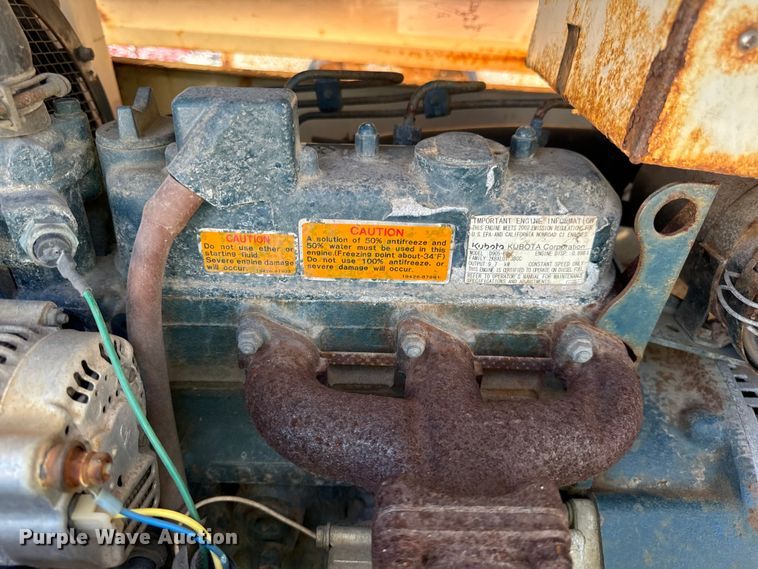 image for item DS5572 Coleman  MH4000RL light plant