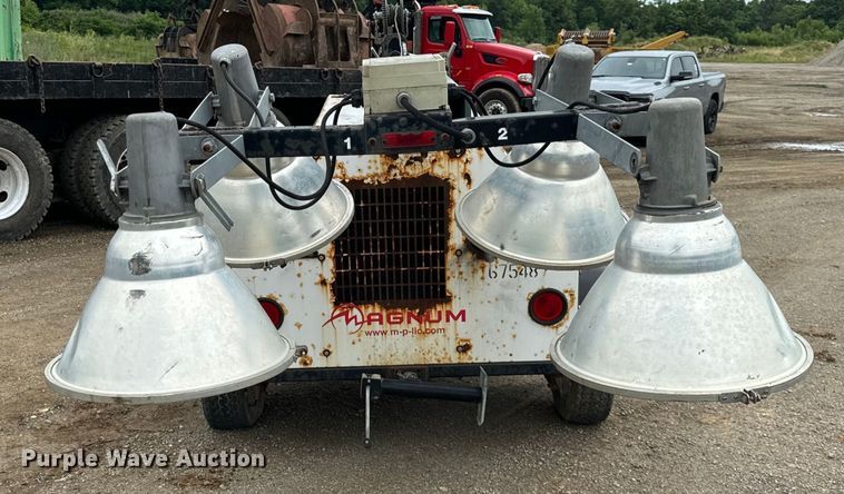 image for item DS5581 2004 Magnum  MLT4060MMH light plant