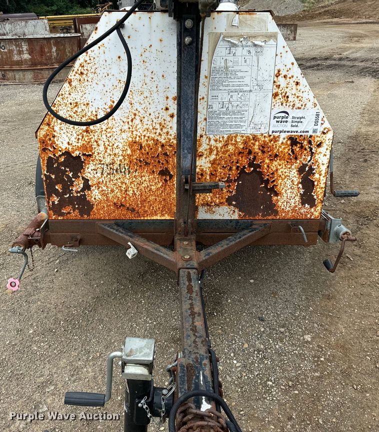 image for item DS5581 2004 Magnum  MLT4060MMH light plant