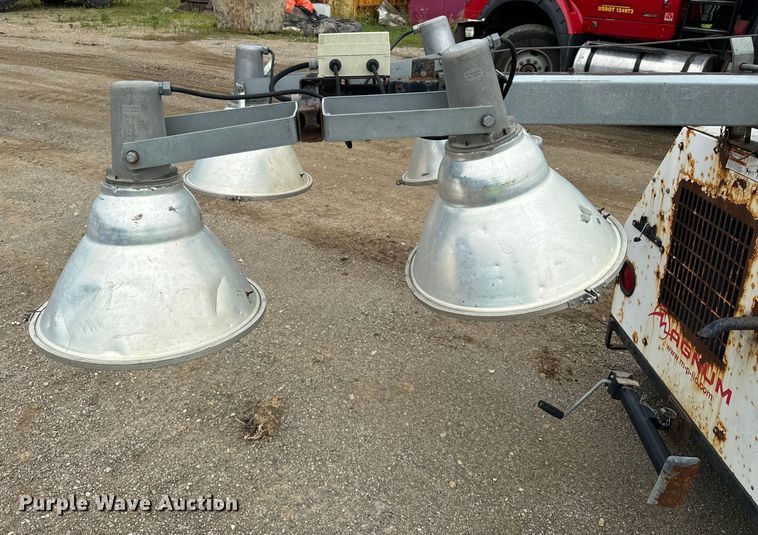 image for item DS5581 2004 Magnum  MLT4060MMH light plant