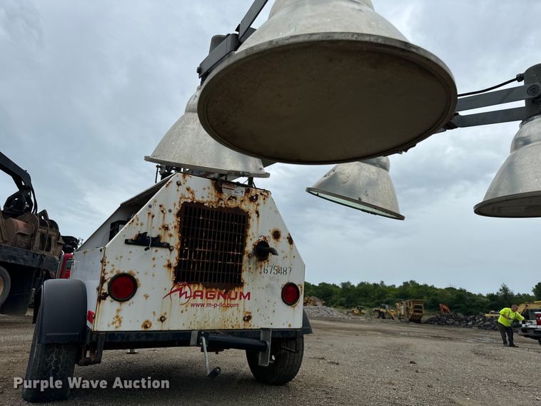 image for item DS5581 2004 Magnum  MLT4060MMH light plant