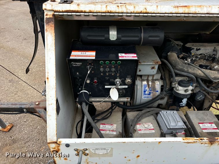 image for item DS5581 2004 Magnum  MLT4060MMH light plant