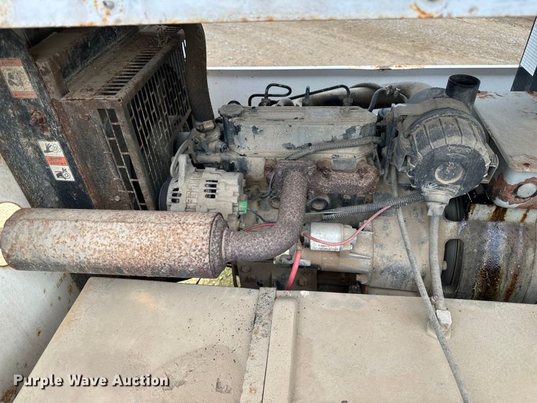 image for item DS5581 2004 Magnum  MLT4060MMH light plant