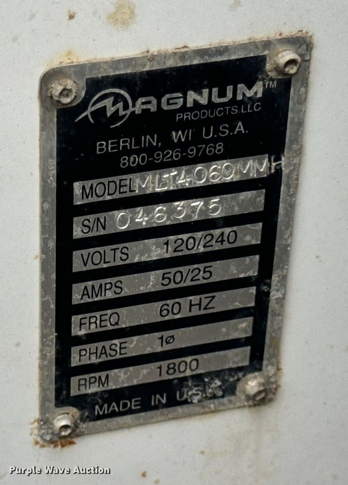 image for item DS5581 2004 Magnum  MLT4060MMH light plant