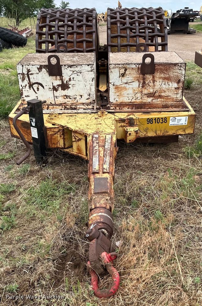 image for item DS6757 Hyster grid roller