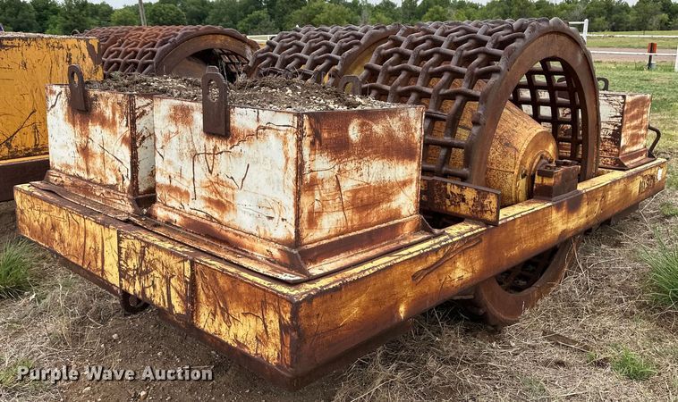 image for item DS6757 Hyster grid roller