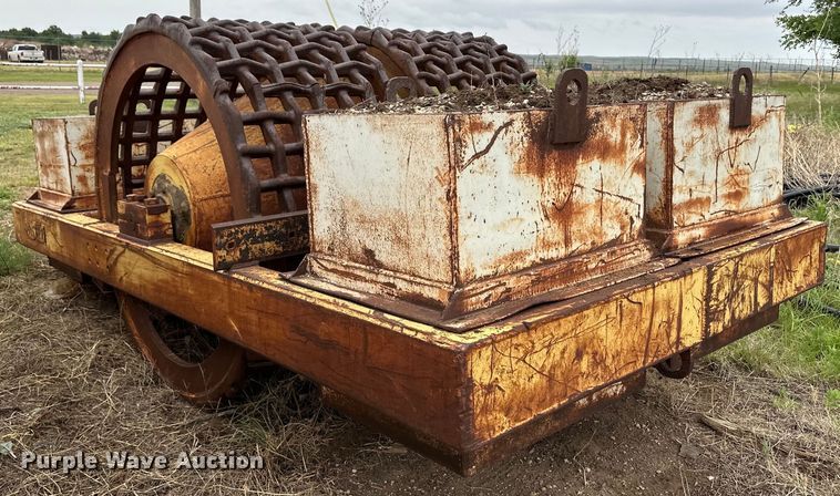 image for item DS6757 Hyster grid roller