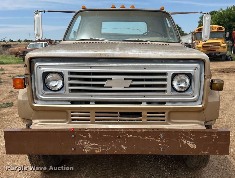 image for item DS6775 1980 Chevrolet 60 dump truck