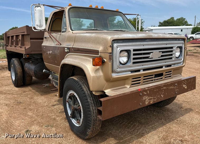 image for item DS6775 1980 Chevrolet 60 dump truck