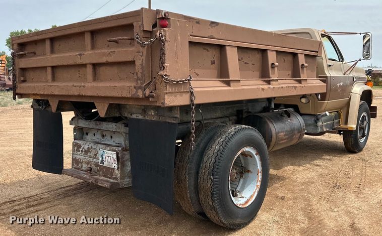 image for item DS6775 1980 Chevrolet 60 dump truck