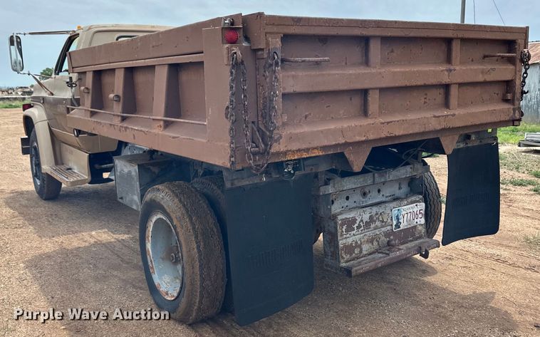 image for item DS6775 1980 Chevrolet 60 dump truck