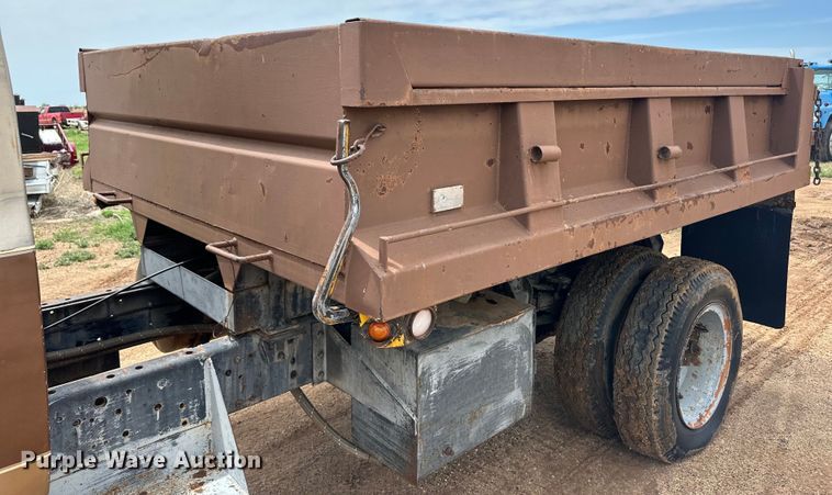 image for item DS6775 1980 Chevrolet 60 dump truck