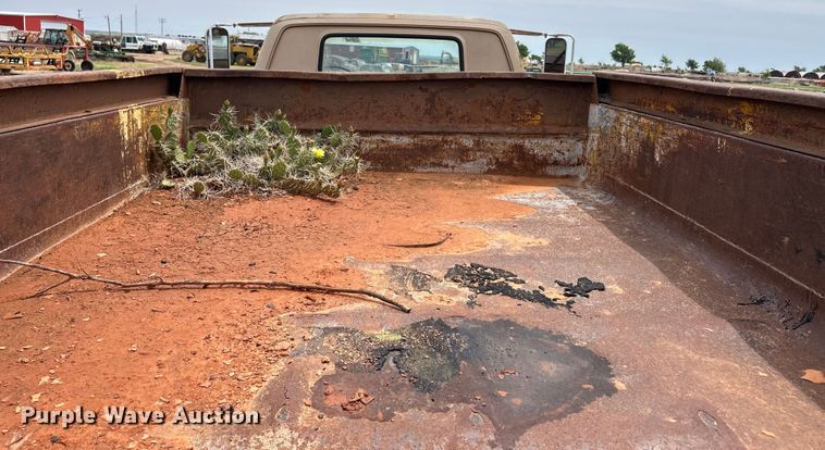 image for item DS6775 1980 Chevrolet 60 dump truck