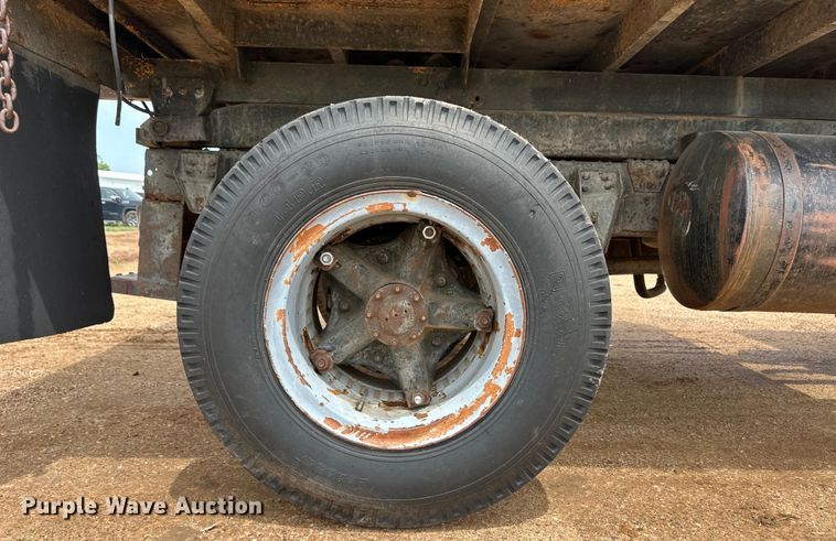 image for item DS6775 1980 Chevrolet 60 dump truck