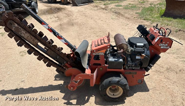 image for item DS6788 2012 Ditch Witch RT24 trencher