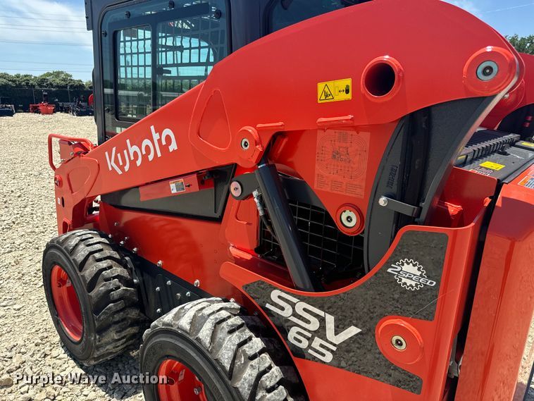 image for item DS7498 2022 Kubota  SSV65 skid steer loader