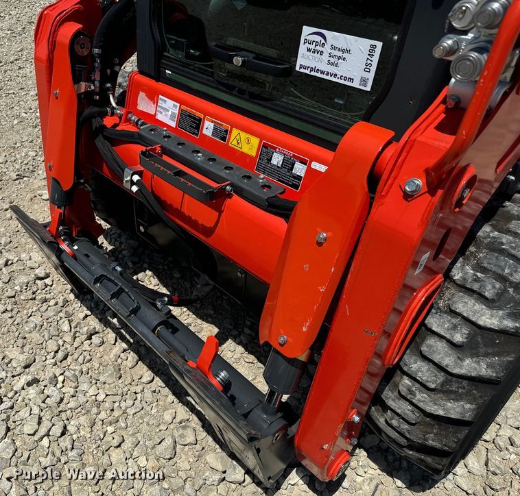 image for item DS7498 2022 Kubota  SSV65 skid steer loader