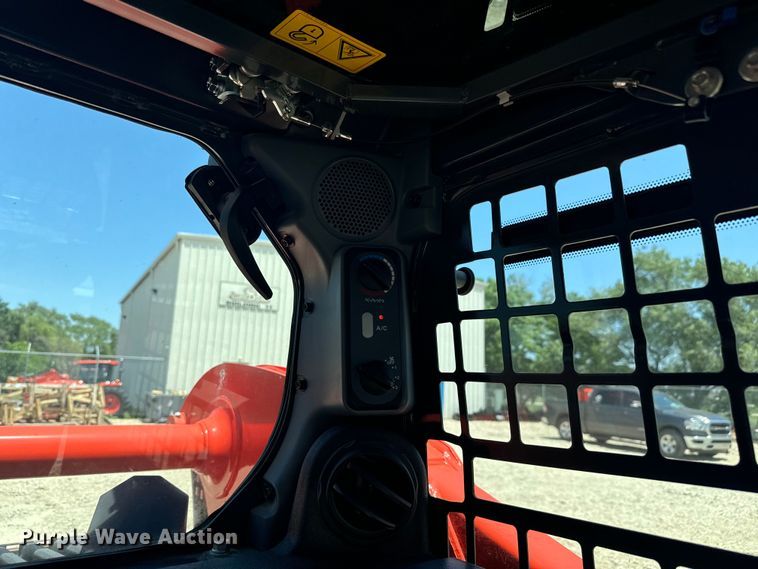image for item DS7498 2022 Kubota  SSV65 skid steer loader