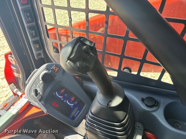 image for item DS7498 2022 Kubota  SSV65 skid steer loader