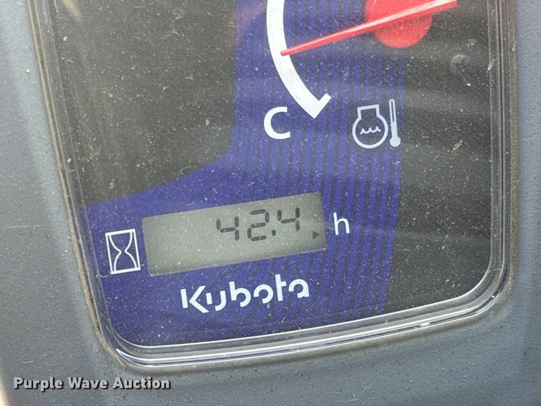 image for item DS7498 2022 Kubota  SSV65 skid steer loader