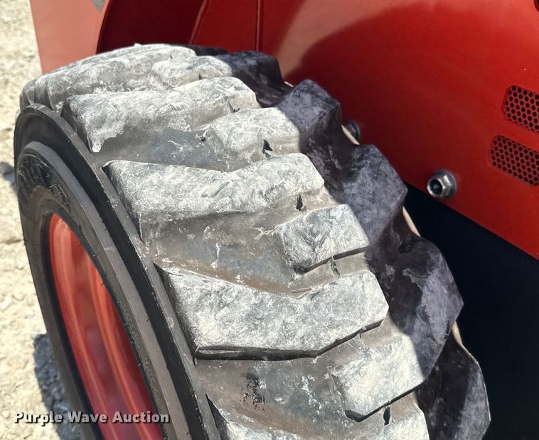 image for item DS7498 2022 Kubota  SSV65 skid steer loader