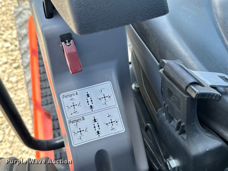 image for item DS7499 2020 Kubota KX033-4 mini excavator