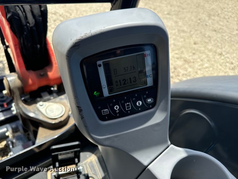 image for item DS7499 2020 Kubota KX033-4 mini excavator