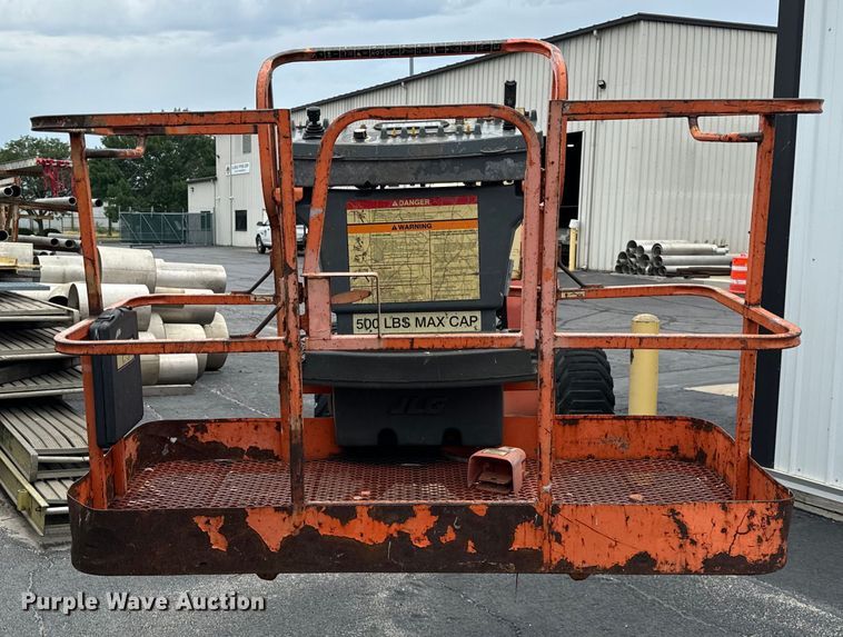 image for item DV5775 2003 JLG 450A series II boom lift