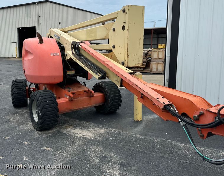 image for item DV5775 2003 JLG 450A series II boom lift