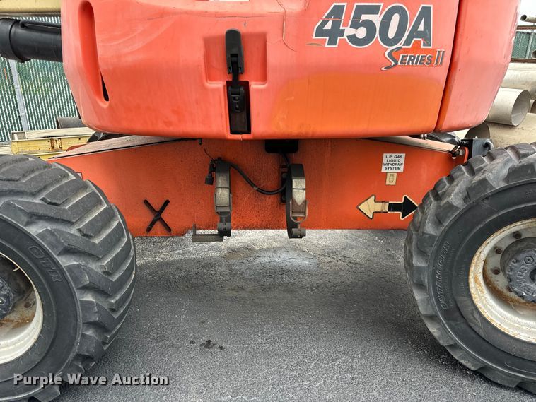 image for item DV5775 2003 JLG 450A series II boom lift