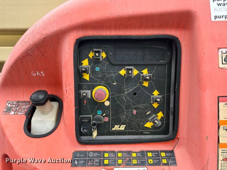 image for item DV5775 2003 JLG 450A series II boom lift