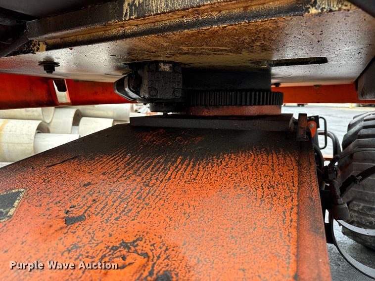 image for item DV5775 2003 JLG 450A series II boom lift