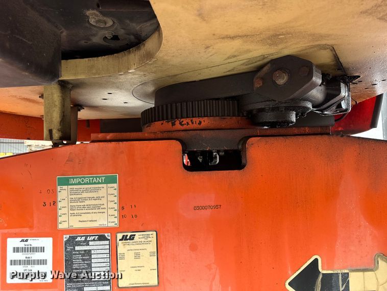 image for item DV5775 2003 JLG 450A series II boom lift