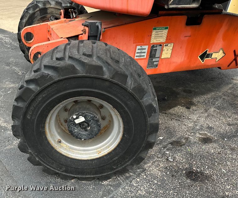 image for item DV5775 2003 JLG 450A series II boom lift