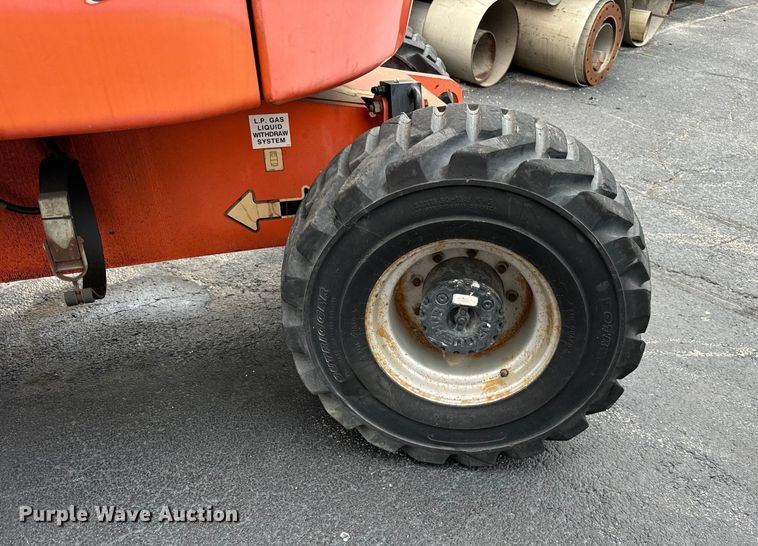 image for item DV5775 2003 JLG 450A series II boom lift