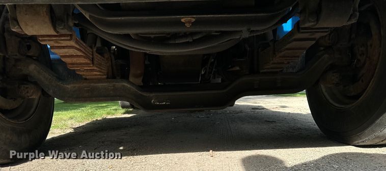 image for item DV5777 1990 International  4700 flatbed truck