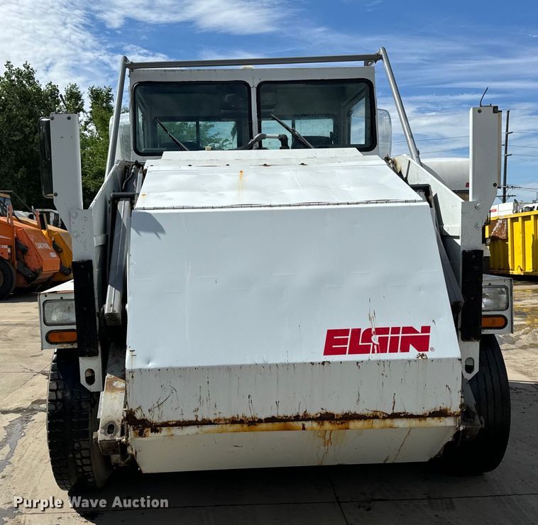 image for item DV5780 Elgin  Pelican  street sweeper