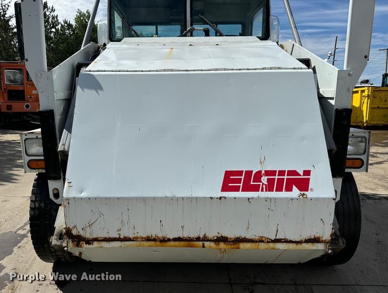 image for item DV5780 Elgin  Pelican  street sweeper